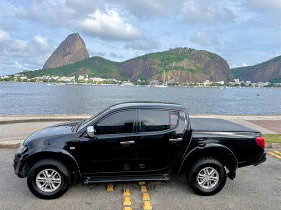 MITSUBISHI L200 TRITON 3.5 HPE 4X4 CD V6 24V FLEX 4P AUTOMÁTICO MITSUBISHI L200 TRITON 3.5 HPE 4X4 CD V6 24V FLEX 4P AUTOMÁTICO